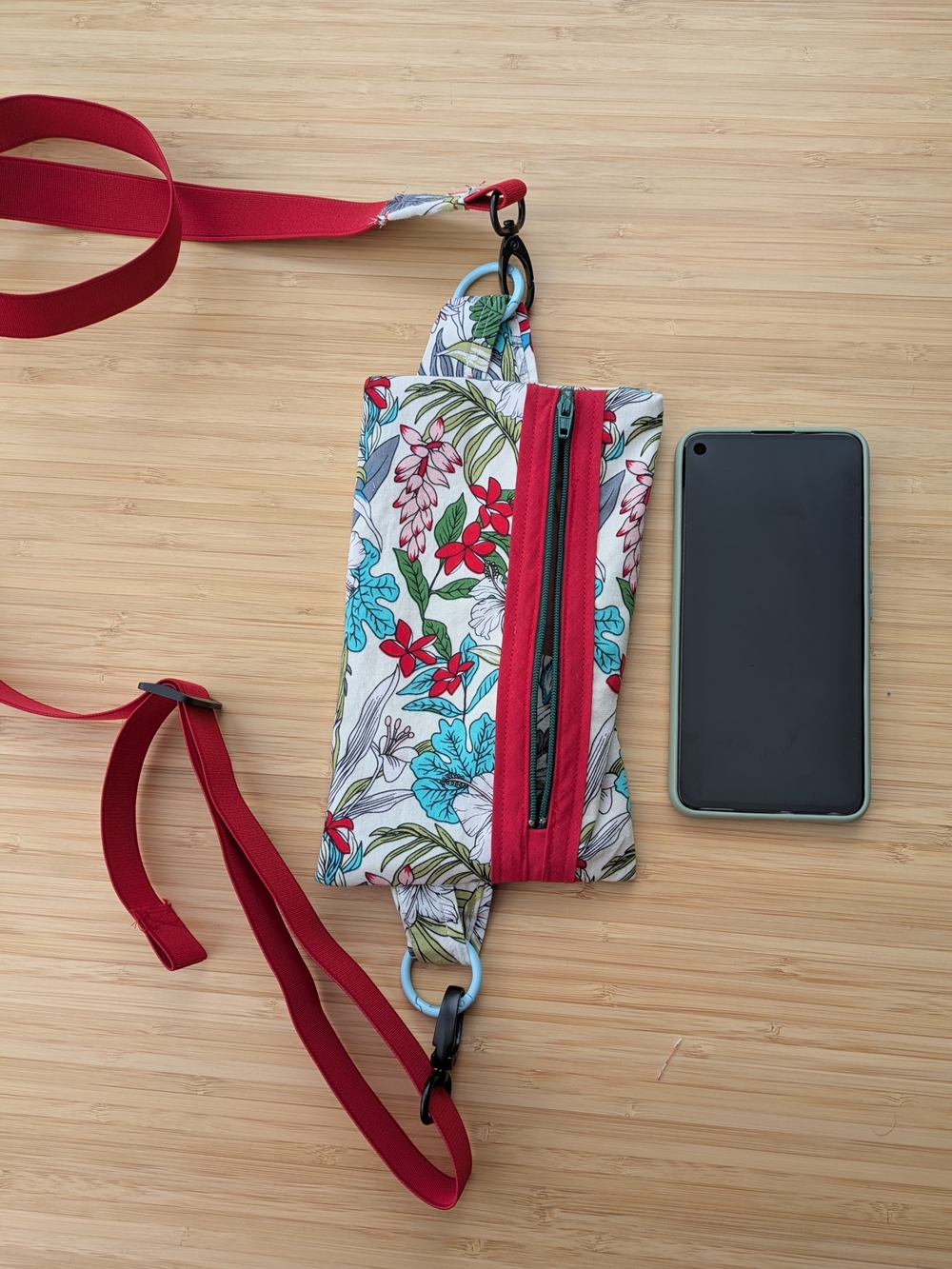 Floral Crossbody Phone Pouch with Red Strap - Picture 5 of 5